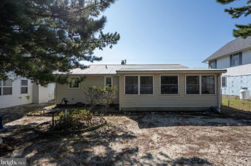 395 Bay Ave, Slaughter Beach, DE