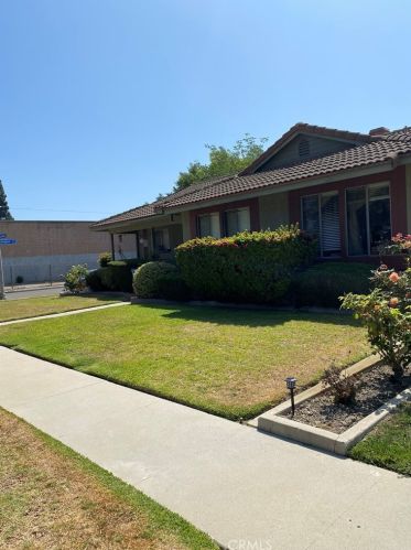 1980 Vuelta Grande Ave, Long Beach, CA