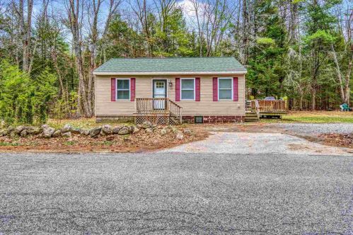 149 Bog Rd, Goffstown, NH