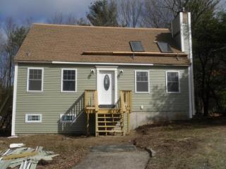 10 Wheelwright Dr, Lee, NH