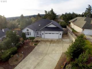 900 8th St, Florence, OR 97439