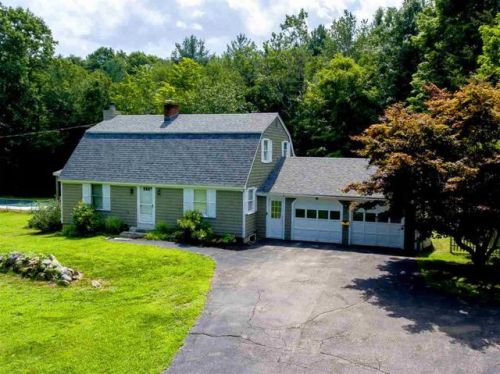 85 Wiswall Rd, Lee, NH