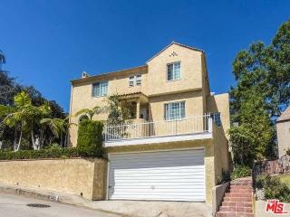 683 Luton Dr, Glendale, CA