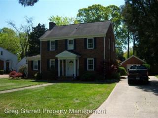 20 Cedar Ln, Newport News VA 23601 exterior