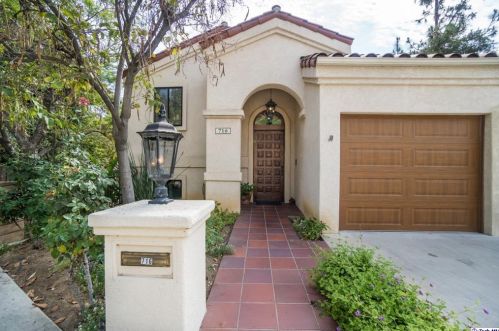 716 Luton Dr, Glendale, CA