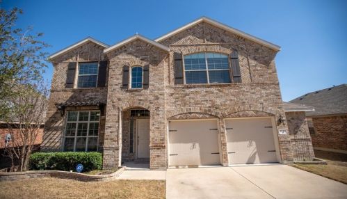 1141 Hickory Bend Ln, Fort Worth, TX 76108