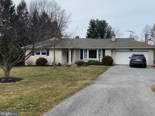 225 Manor Rd, Red Lion, PA 17356