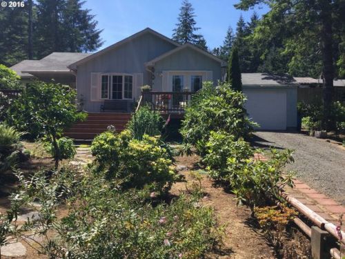 89253 Levage Dr, Florence, OR 97439