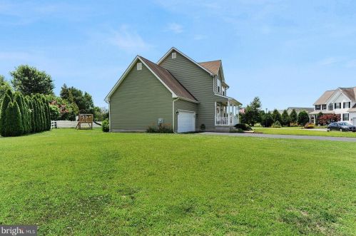 8 Green Ln, Slaughter Beach, DE