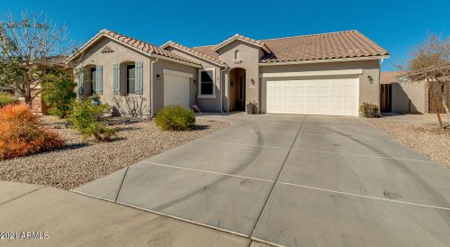 1866 Ravenswood Dr, Gilbert, AZ