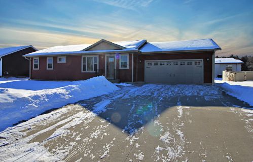 1655 Clearview Dr, Sparta, WI 54656