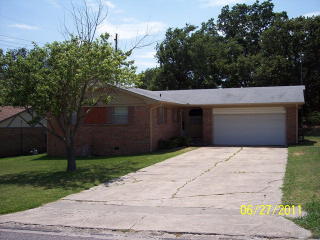 111 Crownpoint Dr, Ada, OK