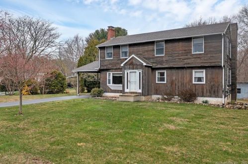14 Carriage Hill Dr, Niantic, CT