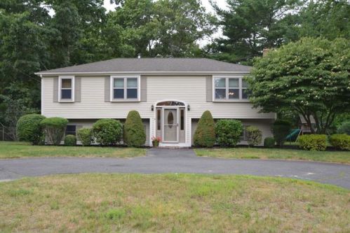 9 Bell Dr, Whitman, MA 02382