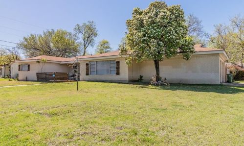 3637 Reeves St, Fort Worth, TX 76117