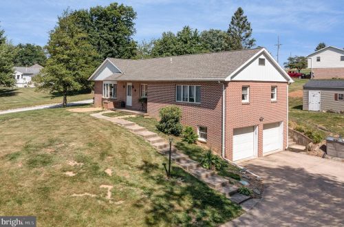 1035 Grim Hollow Rd, Red Lion, PA 17356