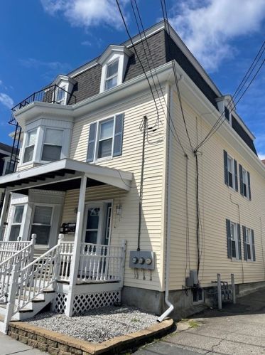 46 Linden St, Fall River, MA