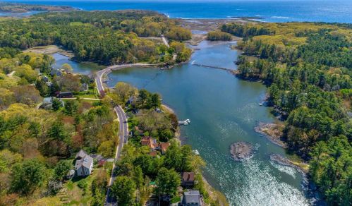 67 Chauncey Creek Rd, Kittery Point, ME 03905