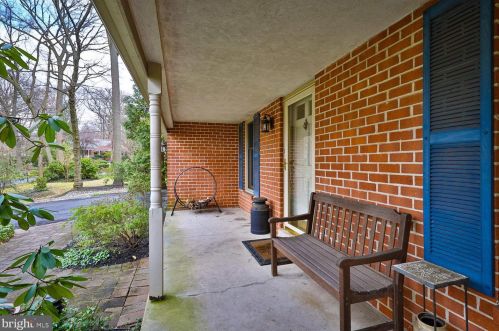 1955 Country Club Dr, Huntingdon Valley, PA