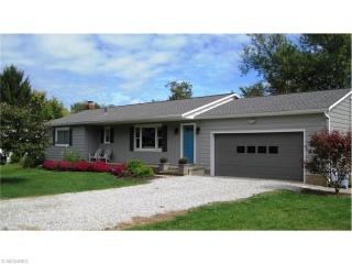 510 Overlook Dr, Easton, OH 44270