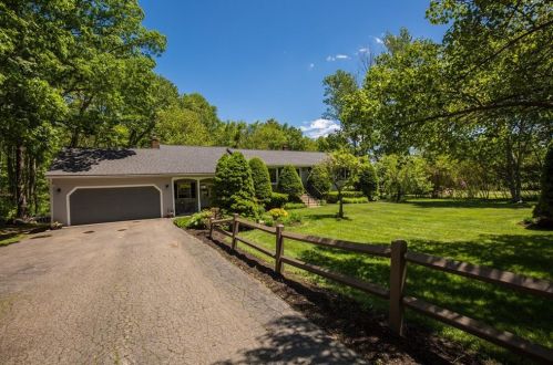 323 Town Farm Rd, Glocester, RI