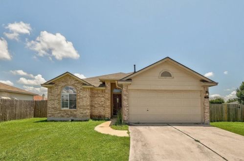 106 Lightfoot Ct, Monadale, TX