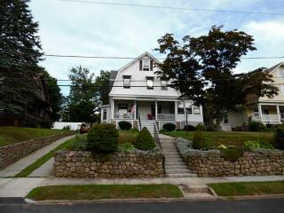 43 Summer St, Westerly RI 02891 exterior