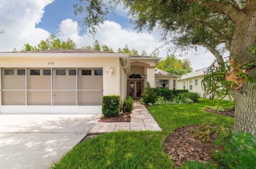 1216 Winding Willow Dr, New Port Richey, FL