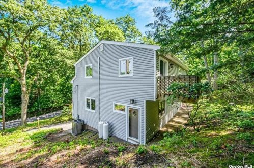 18 Timberpoint Dr, Northport, NY