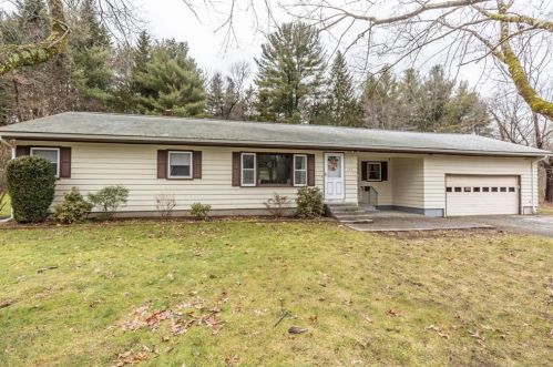 145 Whipple Rd, Glocester, RI