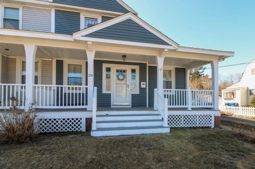 28 Spooner St, Plymouth, MA 02360