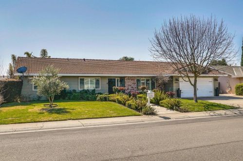 8930 Lismore Dr, Elk Grove, CA