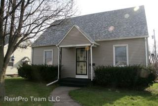 2052 Hickory Grove Rd, Davenport IA 52804 exterior