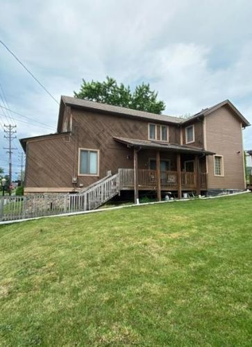 1263 Argonne Dr, Natrona Heights, PA 15065