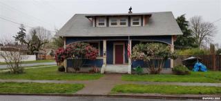 586 6th St, Independence, OR 97351