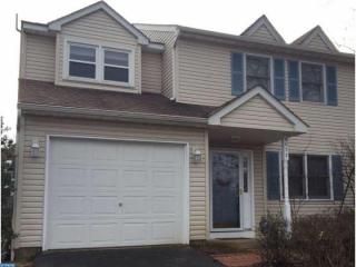 4072 Holly Way, Gardenville, PA