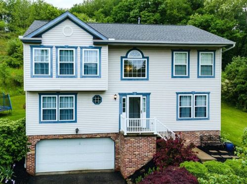 137 Windsor Ct, Cranberry Township, PA