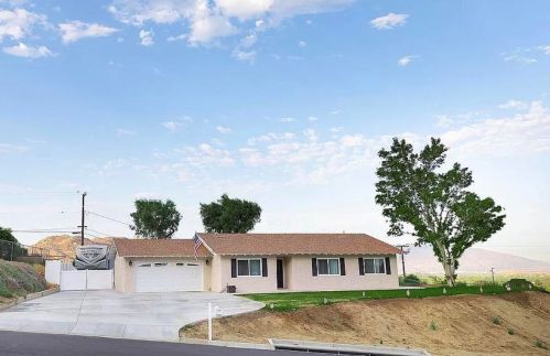 190 Mount Rushmore Dr, Norco, CA 92860