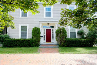729 Middle St, Portsmouth, NH