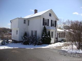 130 Lakeside Ave, Middletown, CT