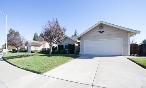 167 White Sands Dr, Vacaville, CA 95687