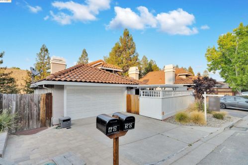 50 Foothill Pl, Concord, CA