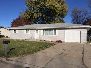 1315 Lawn Plaza Dr, York, NE