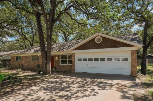 7320 Normandy Rd, Fort Worth, TX 76112