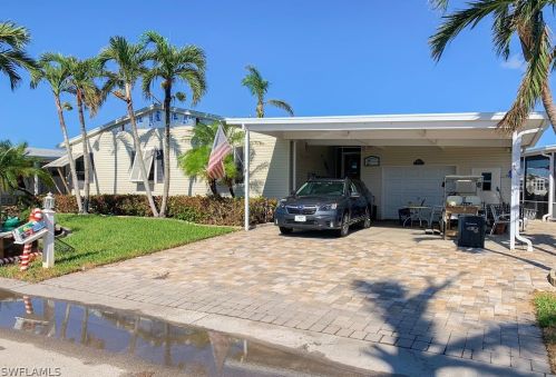 17650 Canal Cove Ct, Fort Myers Beach, FL 33931