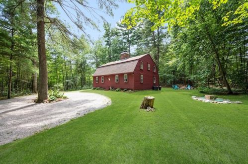 27 Durfee Hill Rd, Glocester, RI