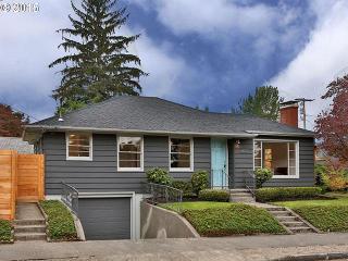 6833 18th Ave, Portland, OR 97202