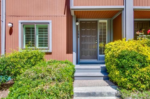 194 Central Ave, Mountain View, CA 94043
